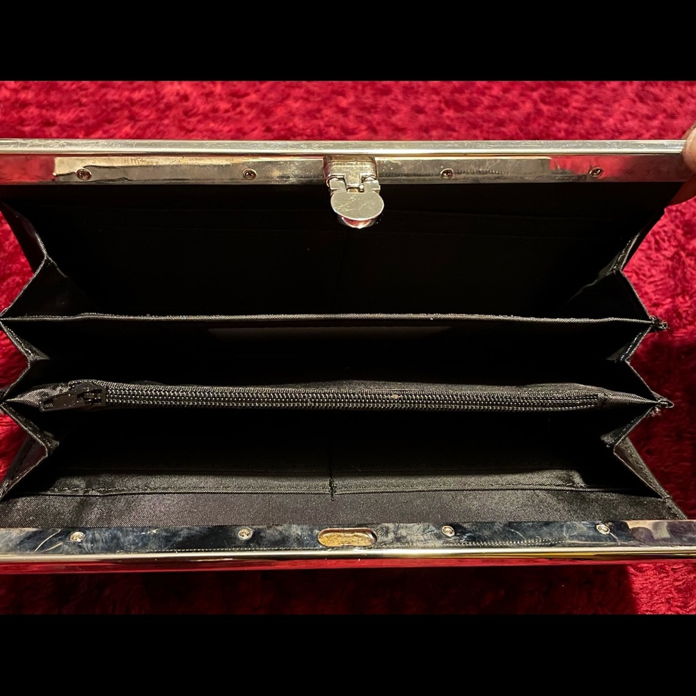 Wallet - Picture 5 of 5